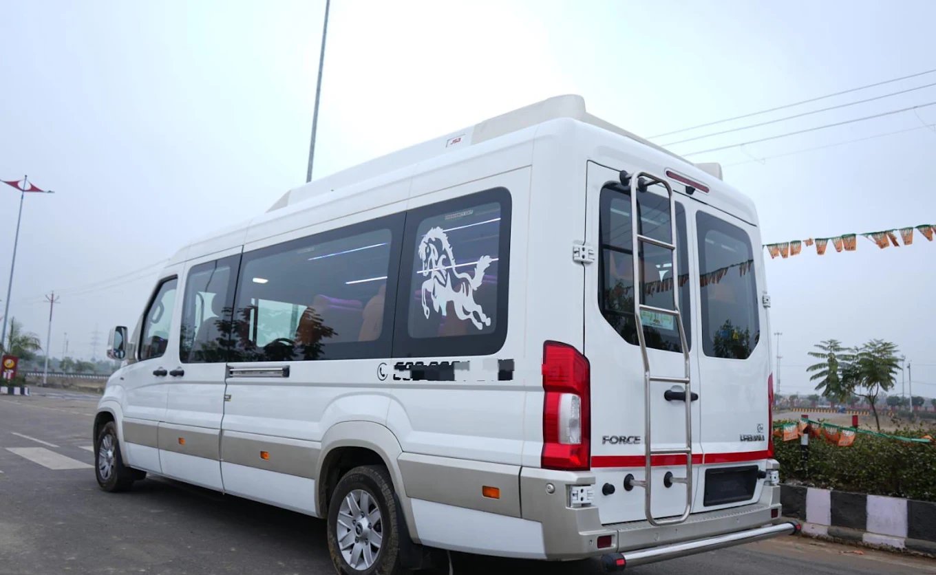 Tempo traveller